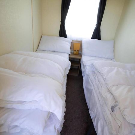 Great 8 Berth Caravan For Hire In Skegness Ref 33069F Esterno foto